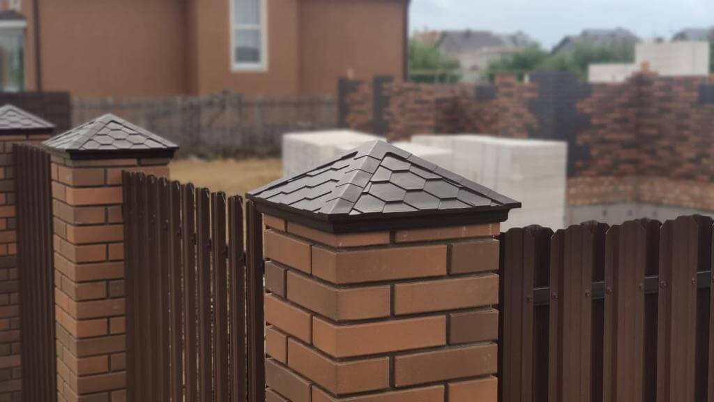 Колпак Zking Эверест Коричневый на столб 1.5х1.5 кирпича (390х390мм) в Красноярске фото