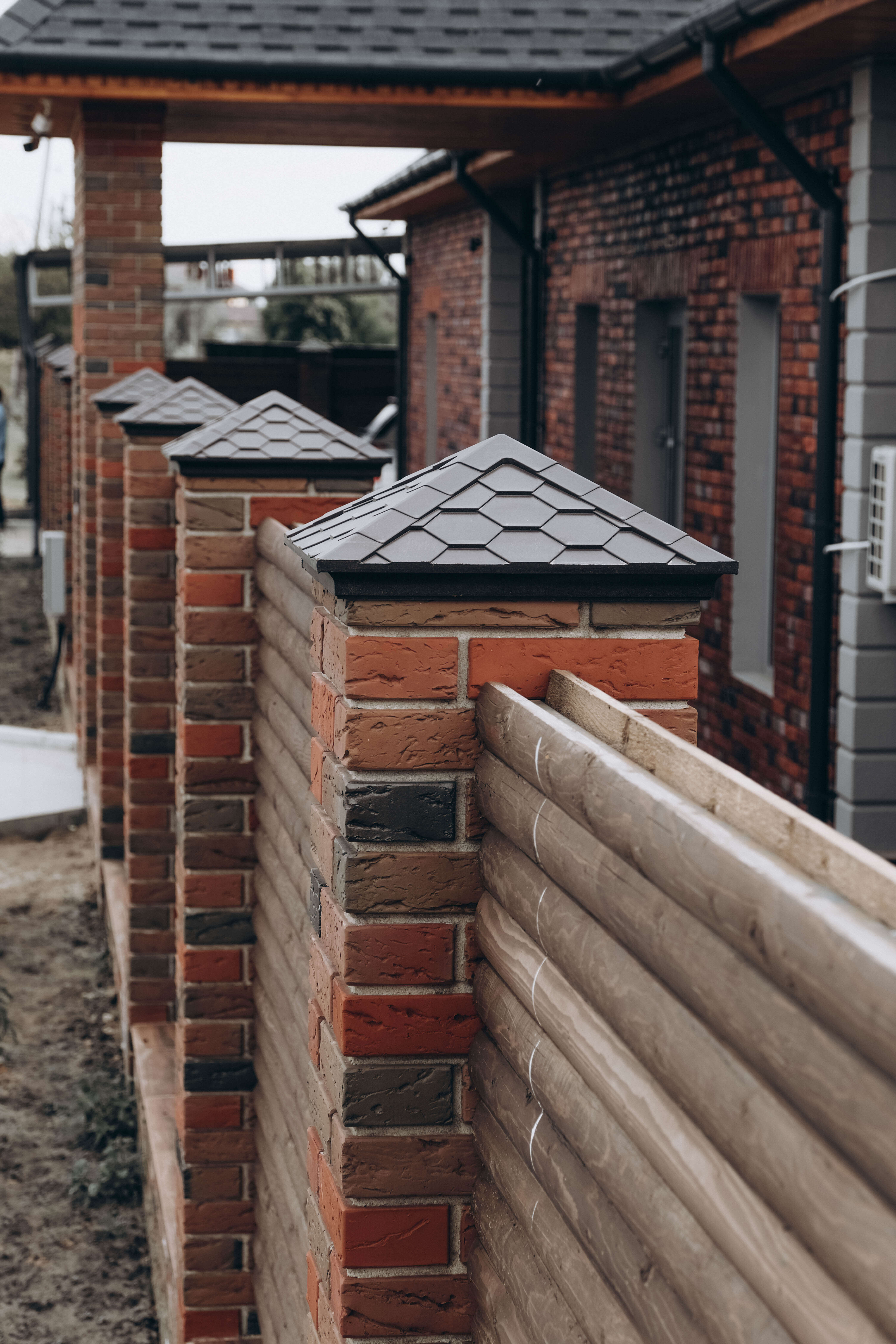 Колпак Zking Эверест Коричневый на столб 1.5х1.5 кирпича (390х390мм) в Красноярске фото